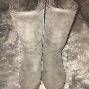 Grey Classic Tall I UGG Size 8